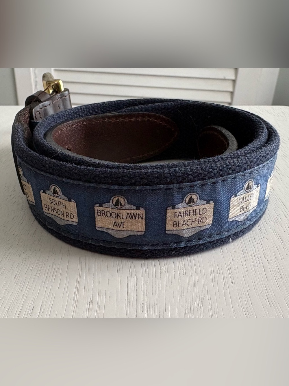 Vineyard Vines Navy Blue Fairfield, CT Web Belt Brass Buckle RARE